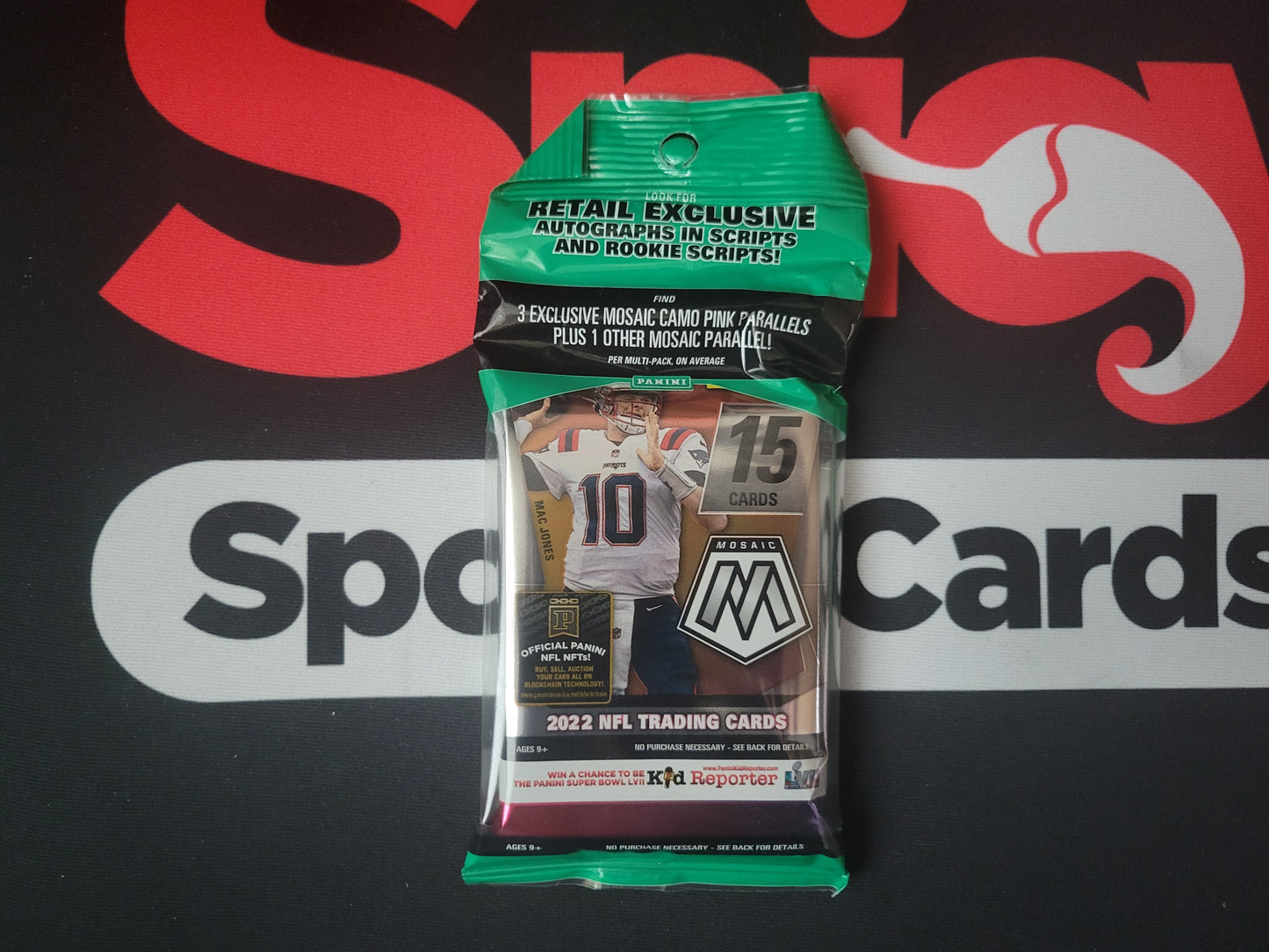 2022 Panini Mosaic Football cello pack
